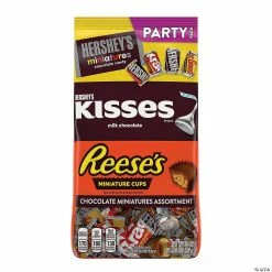 Deals ๐ HERSHEY'S, REESE'S, KISSES Milk Chocolate ๐ฌ Candy Assortment, 35 oz ๐
